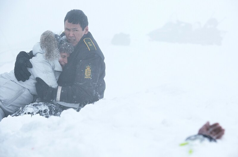 Liv Hermanson und Enok Lynge im Schnee. – Bild: SWR/​Sagafilm,Yellowbird/​Olli Mag