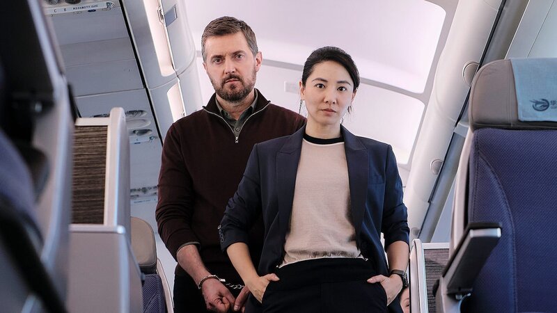 Matthew Nolan (Richard Armitage) und Hana Li (Jing Lusi) – Bild: Bad Wolf