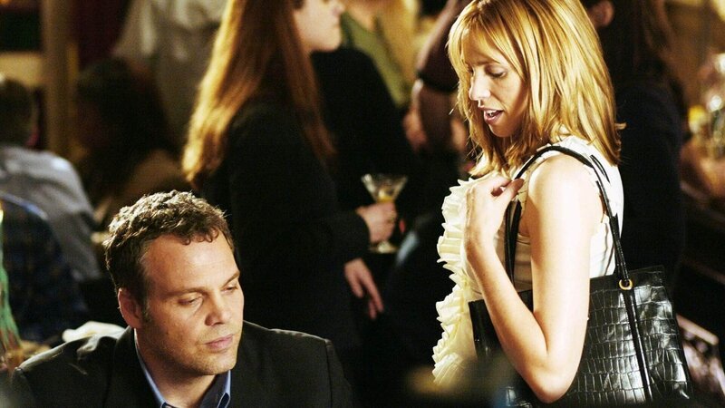 Detective Goren (Vincent D’Onofrio) trifft seine Erzfeindin Elizabeth Hitchens alias Nicole Wallace (Olivia d’Abo). – Bild: MG RTL D /​ Universal /​ Will Hart