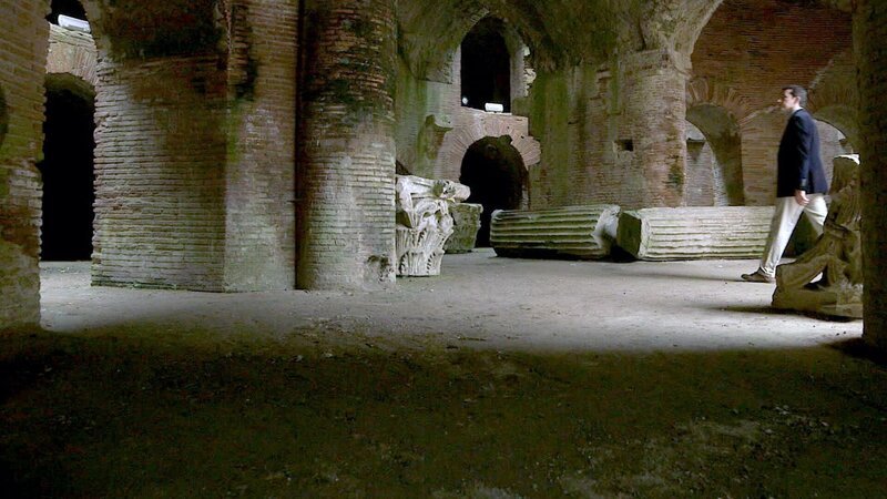 Kellergewölbe des Amphitheaters von Puteoli, seinerzeit das drittgrößte Rundtheater im Römischen Reich – Bild: Lion TV