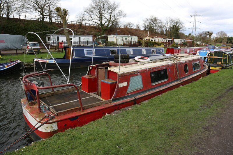 Das ausgebaute Narrowboat in Dudley. – Bild: RTL /​ © PLUM PICTURES LIMITED MMXVIII