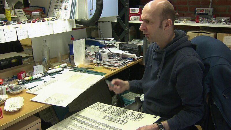 Modellbauer Jensttet. – Bild: RTL /​ SPIEGEL TV