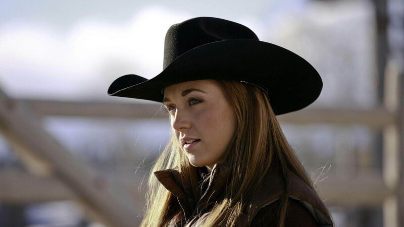 Amy (Amber Marshall) entdeckt Shanes Talent fürs Reiten. – Bild: MG RTL D