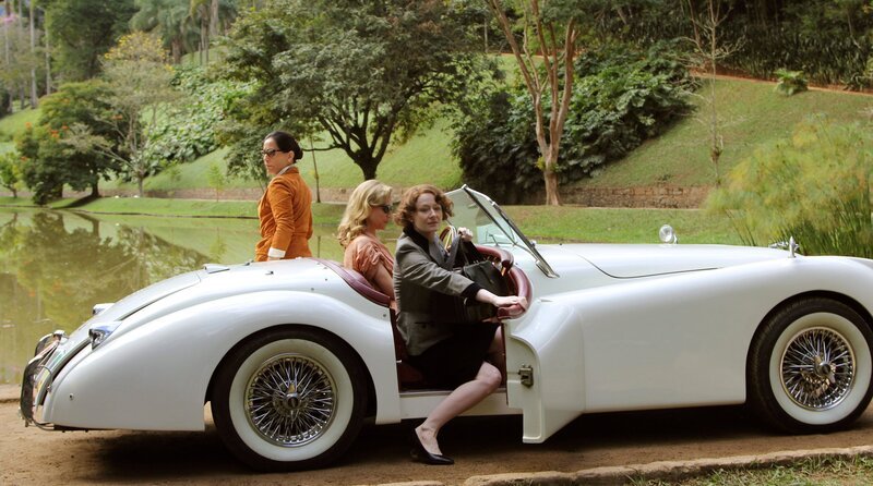L-R: Lota de Macedo Soares (Glória Pires), Mary (Tracy Middendorf), Elizabeth Bishop (Miranda Otto) – Bild: WDR/Pandastorm Pictures GmbH L-R: Lota de Macedo Soares (Glória Pires), Mary (Tracy Middendorf), Elizabeth Bishop (Miranda Otto) – Bild: WDR/Pandastorm Pictures GmbH