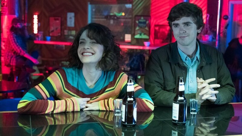Lea (Paige Spara), Dr. Shaun Murphy (Freddie Highmore) – Bild: Sky Serie (ITAL)