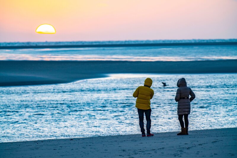 Abendstimmung am Meer – Bild: Jochen Tack /​ ZDF