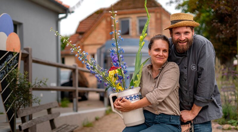 Der alte Dorfkonsum in jungen Händen. – Bild: NDR