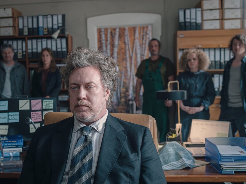 Nicholas Ofczarek als Heli Wondratschek – Bild: ORF/​Amazon/​MGM