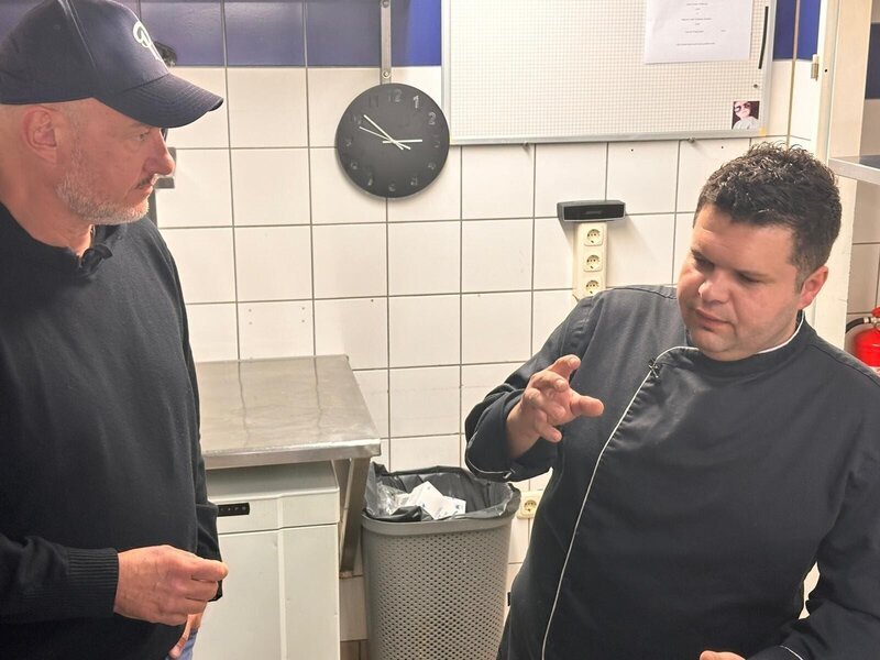 Frank Rosin, Andreas Schöppe (re.). – Bild: Kabel Eins