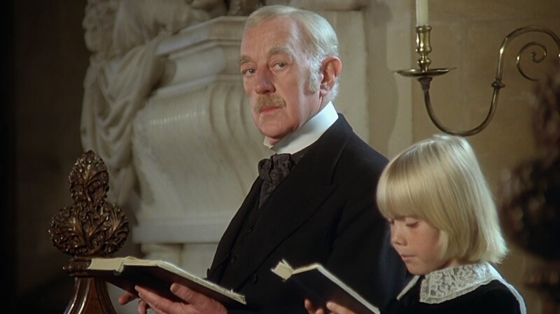 Ceddie (Ricky Schroder) und sein Großvater Earl of Dorincourt (Alec Guinness) – Bild: ARD Degeto Film Ceddie (Ricky Schroder) und sein Großvater Earl of Dorincourt (Alec Guinness) – Bild: ARD Degeto Film