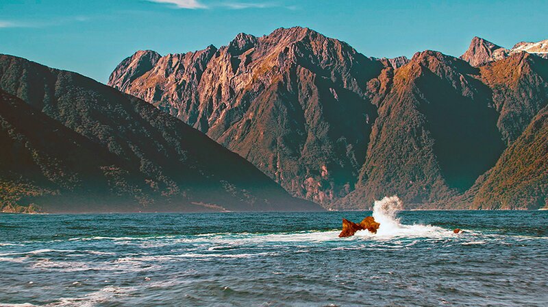 Neuseeland - Gletscher, Vulkane und Kiwis – Bild: phoenix/​ZDF/​Scott Mouat