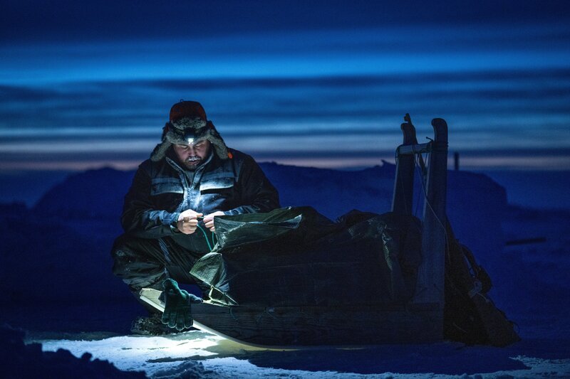 Im Norden Grönlands leben die Inughuit – eine Untergruppe der Inuit, die noch heute von der Jagd lebt. – Bild: Josefin Kuschela /​ ZDF