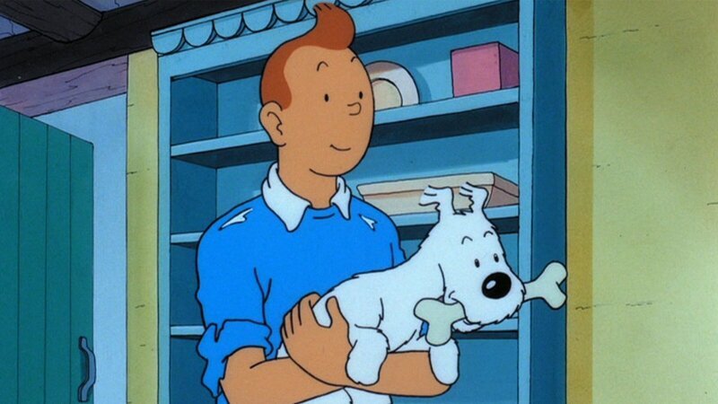 Tim und Struppi entdecken, dass Geldfälscher hinter allem stecken. Auf der schwarzen Insel stoßen sie auf weitere Geheimnisse. Einheimische warnen die beiden vor Geistern, wovon sich Tim und Struppi nicht abschrecken lassen, denn sie wollen die Geldfälscher überführen. – Bild: ZDF und Ellipsanime/​France 3/​M6/​Nelvana. Hergé – Moulinsar