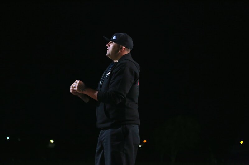 Der Big Chief kritisiert einige der Top-5-Fahrer, weil sie ihre Autos nicht zur letzten Rennnacht der Saison mitgebracht haben. – Bild: Discovery Communications