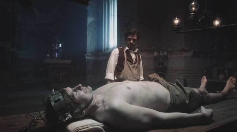 Dr. Frankenstein und sein „Monster“. Mary Shelleys Roman ist mehr als eine Gruselstory: Sie thematisiert die Grenzen des medizinischen Fortschritts. – Bild: phoenix/​ZDF