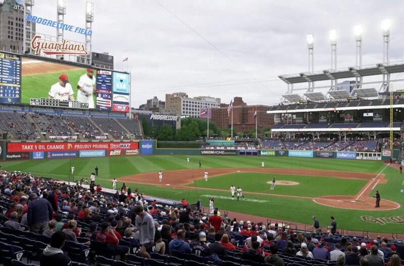 Sowohl Siege als auch Niederlagen werden im Stadion der Cleveland Guardians mit Alkohol begossen. – Bild: Elephant Doc