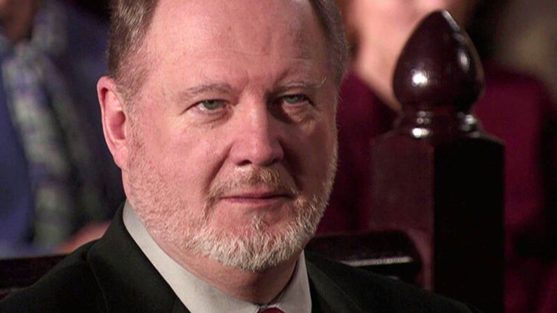Jones (David Ogden Stiers) – Bild: Bibel TV