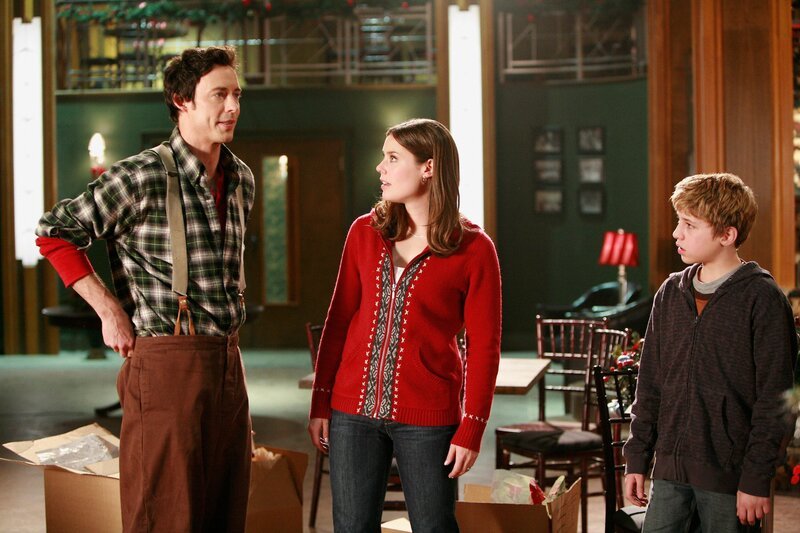 Sandy (Ashley Williams) – Bild: CHRIS LARGE /​ ABC FAMILY