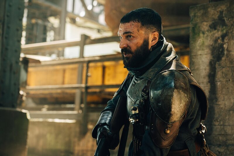 Djibouti (Thibaut Evrard) – Bild: FEDERATION STUDIOS – ESPRITS FRAPPEURS /​ CANAL+ /​ Caroline Dubois