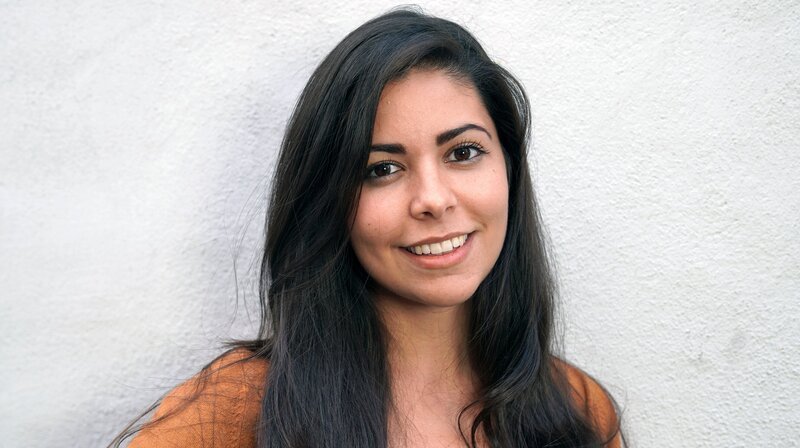 Die Nudelmacherin Serena Loddo. – Bild: HR/​Jens Benner