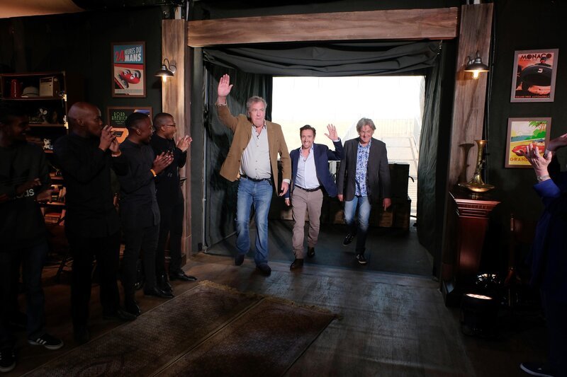 Jeremy Clarkson, Richard Hammond, James May – Bild: RTL /​ 2016 W. Chump & Sons Ltd.