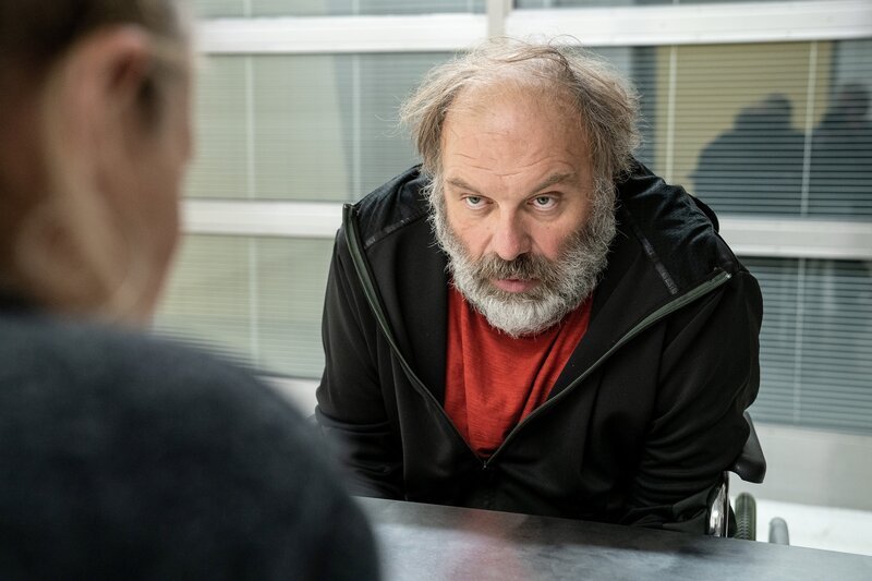 Patient Christian Franke (Waldemar Kobus) weiß mehr über den Mord an Jana Spengler als er zugeben möchte. Welche Ziele verfolgt er? – Bild: ZDF/​Michael Marhoffer