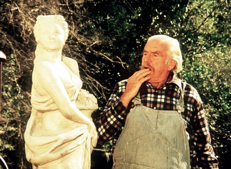 Die Statue erinnert Großvater Sam (Will Geer) an seine Jugendliebe … – Bild: Sat.1 Gold