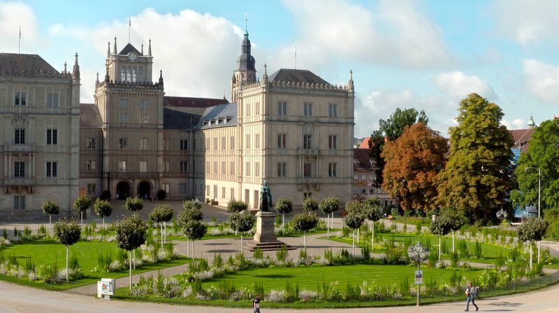 Residenzschloss Ehrenburg in Coburg. Weiteres Bildmaterial finden Sie unter www.br-foto.de. – Bild: B.O.A. Videofilmkunst GmbH/​BR/​André Knauer