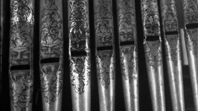 Alte Orgel in neuem Glanz. – Bild: BR