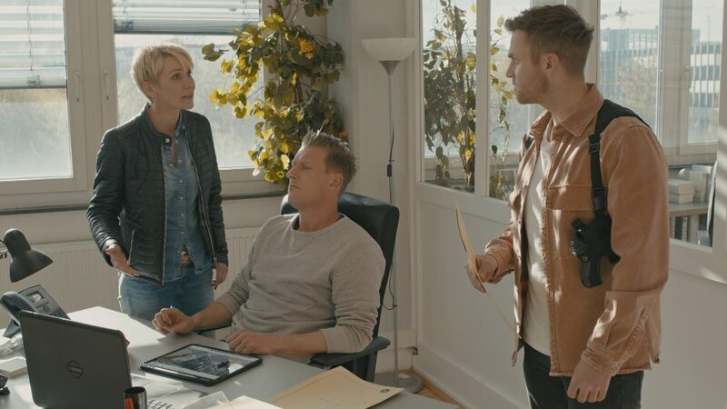 (v.l.n.r.) Alexandra Rietz; Robert Ritter; Philipp Stehler – Bild: SAT.1 Eigenproduktionsbild frei