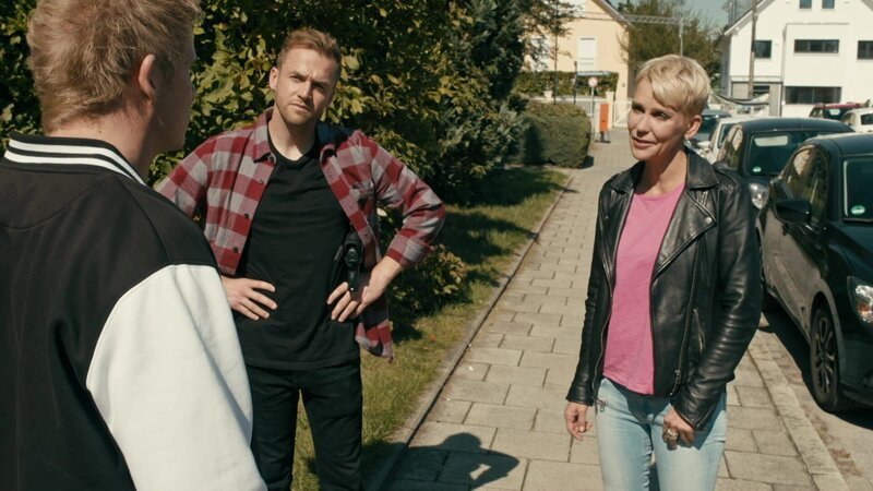 Philipp Stehler (l.); Alexandra Rietz (r.) – Bild: SAT.1