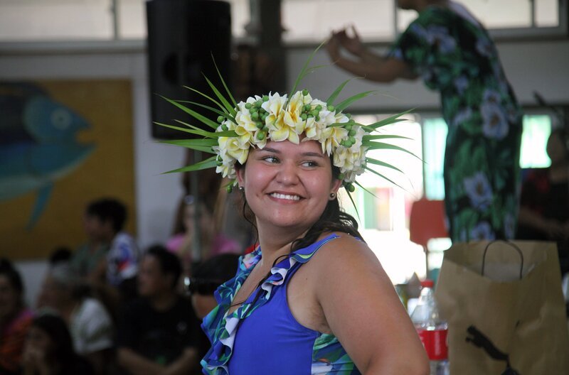 Vaitiare Magdalena Flores Riroroko – sie wird die nächste „Reina“, symbolische Königin für ein Jahr. – Bild: MedienKontor/J. Michael Schumacher Vaitiare Magdalena Flores Riroroko – sie wird die nächste „Reina“, symbolische Königin für ein Jahr. – Bild: MedienKontor/J. Michael Schumacher