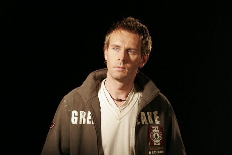 Als neuer Assistent unterstützt Gerrit Grass die beiden K 11-Kommissare Alexandra Rietz und Michael Naseband. – Bild: SAT.1