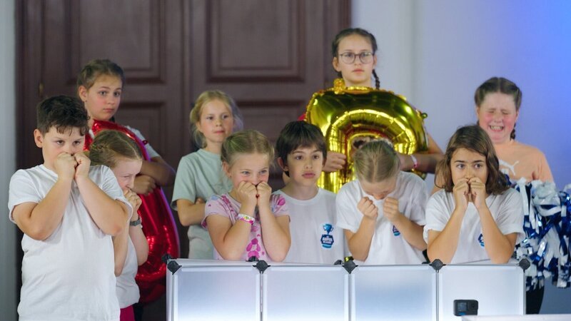 Leon, Mia, Alexander, Miriam und Kilian (VS Angerberg). – Bild: ORF/Studio ungefiltert Leon, Mia, Alexander, Miriam und Kilian (VS Angerberg). – Bild: ORF/Studio ungefiltert