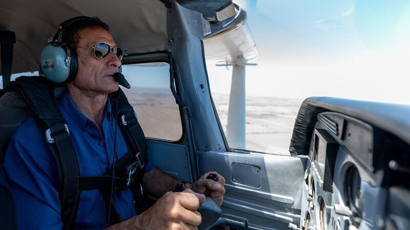 Buschflieger – Abenteuer am Himmel. Eduardo Alvarez fliegt mit seiner Cessna 185 in die Sierras von Cordoba. – Bild: SRF/​ZDF Studios /​ Jonny M¸ller-Goldenstedt