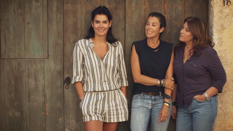 Im Haus von Lorraine gibt es noch zwei Baustellen zu bewältigen, bevor ihre Familie nach Sambuca di Sicilia zu Besuch kommt. – Bild: HGTV