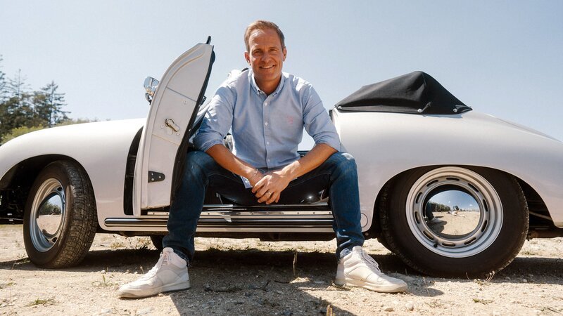 Matthias Malmedie feiert seinen 50. Geburtstag mit einer spektakulären Sondersendung bei GRIP. Fans erwartet eine Nacht im Supermarkt, ein Abenteuer in der Luft und spannende Rennen, sogar mit der Polizei! – Bild: RTLZWEI /​ Niklas Niessner