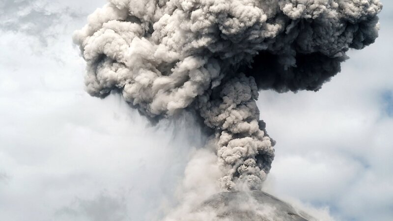 SRF School Der bewegte Planet – Teil 1 Vulkanausbruch – Bild: SRF/​Spiegel TV, primitive entertainment