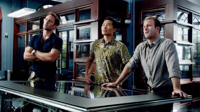 Ein neuer Fall wartet auf Danny (Scott Caan, r.), Steve (Alex O’Loughlin, l.) und Chin (Daniel Dae Kim, M.) … – Bild: 2013 CBS Broadcasting Inc. All Rights Reserved Lizenzbild frei
