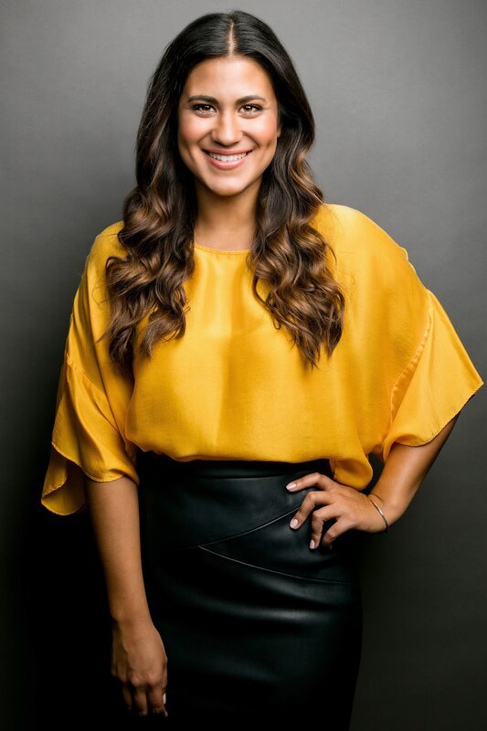 Highlights sind auch dieses Jahr die regelmäßigen Schalte ans Brandenburger Tor in Berlin, wo Paula und Rick zusammen mit RTL II-Moderatorin Steffi Brungs (Foto) den Countdown für 2019 in die Wohnzimmer bringen. – Bild: RTLup