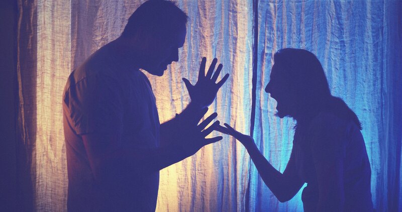 Josiane Bézards Exmann gilt als cholerisch und gewalttätig. – Bild: ZDF und Tobias Lenz, Autorenkombinat