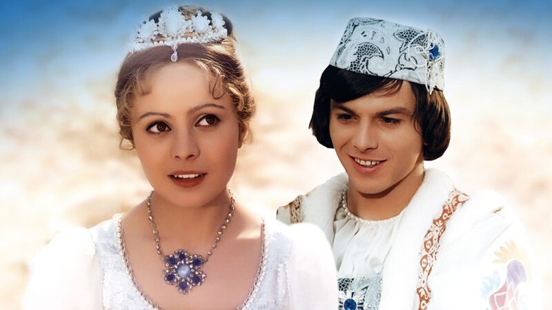 Aschenbrödel (Libuse Safránková), der Prinz (Pavel Trávnicek). – Bild: ORF/​Telepool/​PROGRESS Film-Verleih/​Jaromir Komárek