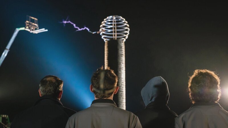 Nikola Tesla erfand den „Todesstrahl“. – Bild: PLURIMEDIA (Discovery Communications)