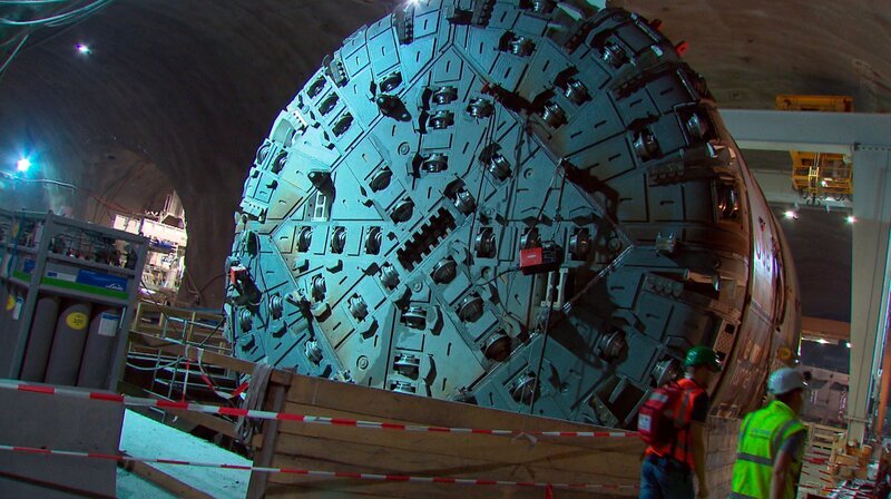 Bauarbeiten am Semmering-Basistunnel mit Bohrkopf. – Bild: SWR