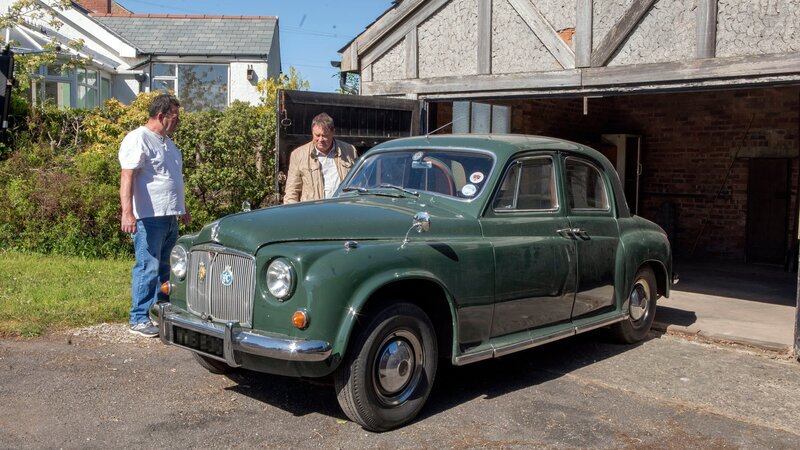 Nissan Skyline R33 GTS-T Dream Car episode. Mike Brewer buying the Rover P4 from contributor Chrys. – Bild: Discovery Communications, LLC