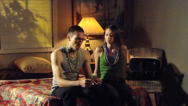 Jeremy Woods and his girlfriend at hotel counting cash (recreation). – Bild: Discovery ID