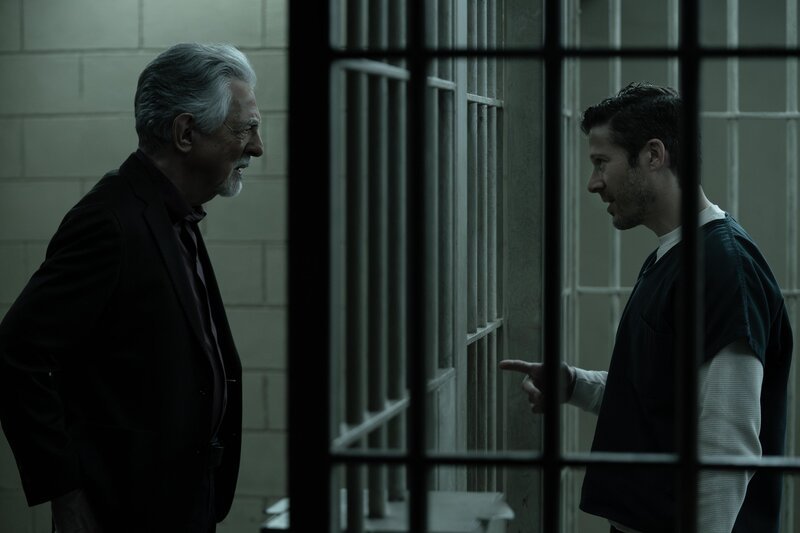 David Rossi (Joe Mantegna, l.); Elias Voit (Zach Gilford, r.) – Bild: 2024 ABC Signature and CBS Studios Inc. /​ Michael Yarish Lizenzbild frei