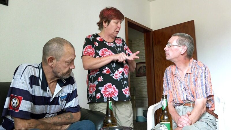 Rainer (li.), Kathrin und Totti (re.) – Bild: RTL 2