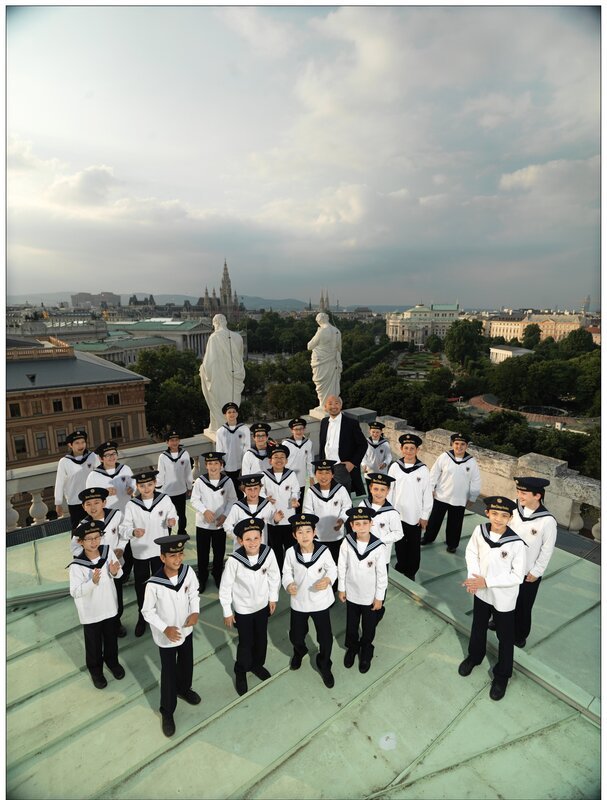 Wiener Sängerknaben. – Bild: ORF/​Scheibmaier & Schilling Promotion /​ Lukas Beck