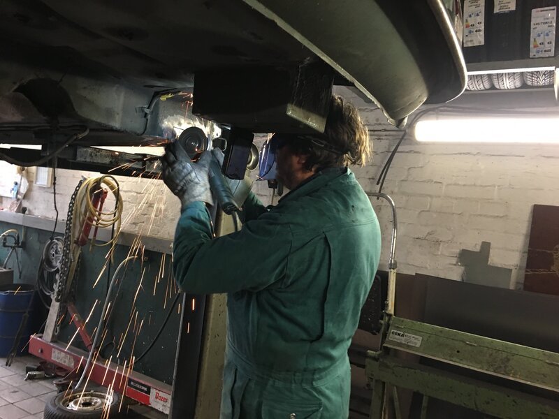 Auto wird komplett restauriert. – Bild: Spiegel TV Wissen